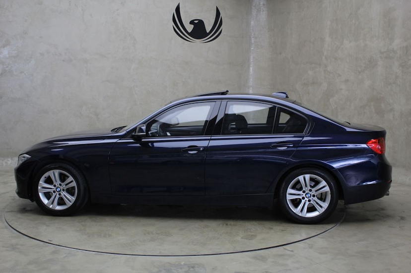 Foto do veículo BMW  320I SPORT GP 2015 52.930 KM 99.000,00