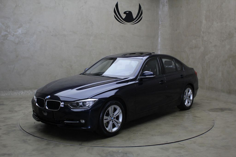 Foto do veículo BMW  320I SPORT GP 2015 52.930 KM 99.000,00