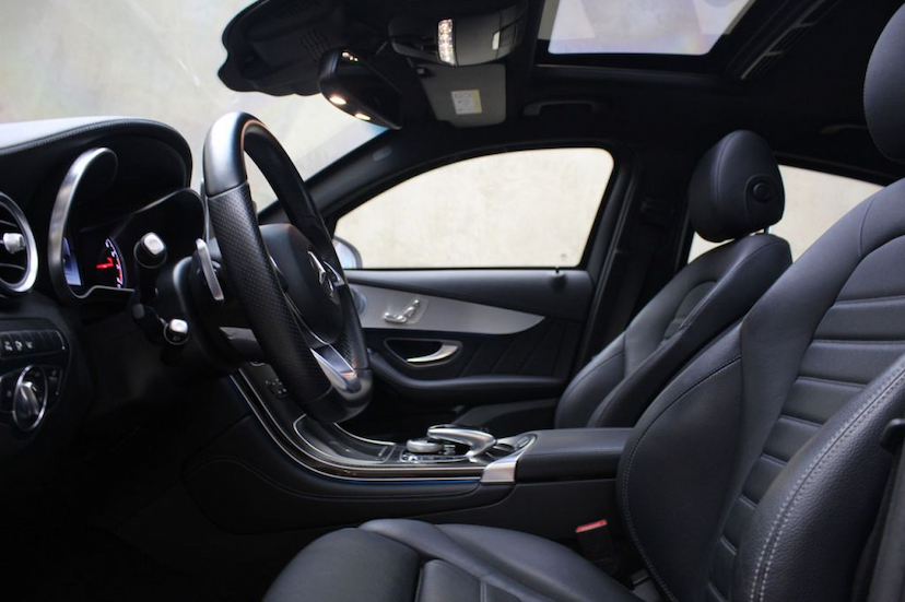 Foto do veículo MERCEDES-BENZ  GLC 43 AMG COUPE 2018 19.810 KM 365.000,00