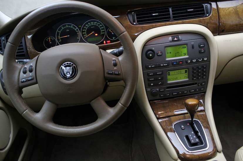 Foto do veículo JAGUAR  X TYPE 2.5 SE AWD 2008 10.295 KM 95.000,00