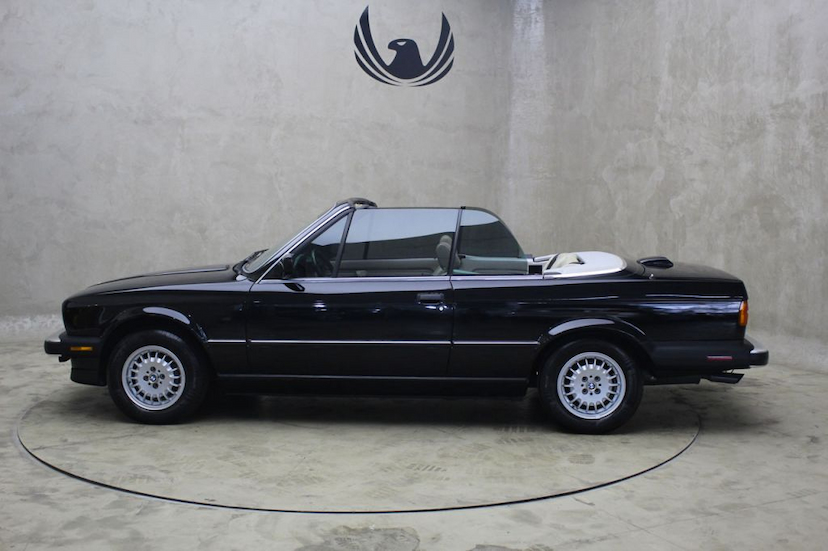 Foto do veículo BMW  325I CABRIOLET 1987 83.000 MILHAS 129.000,00