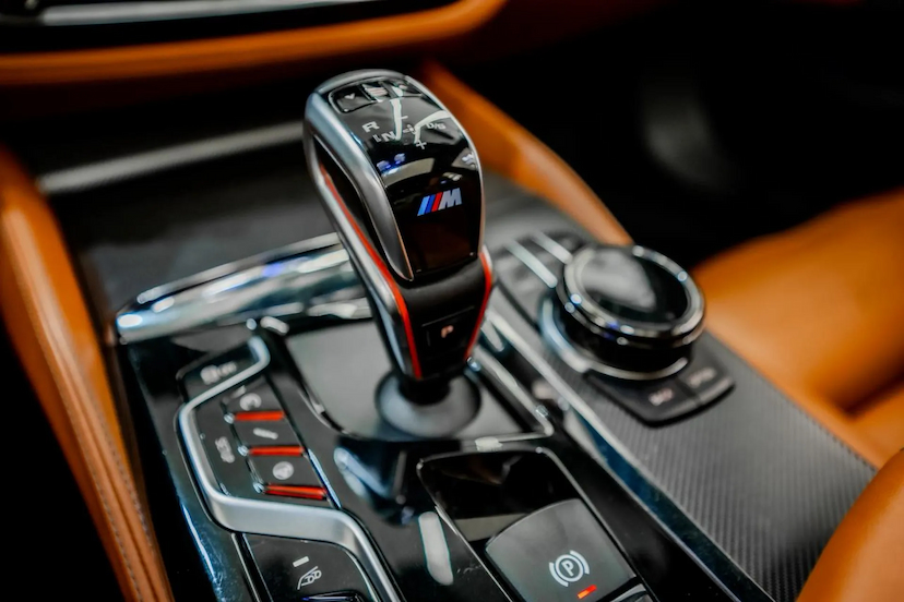 Foto do veículo BMW M5 4.4 V8 TWIN POWER M XDRIVE STEPTRONIC 2019 56.900 KM 469.900,00