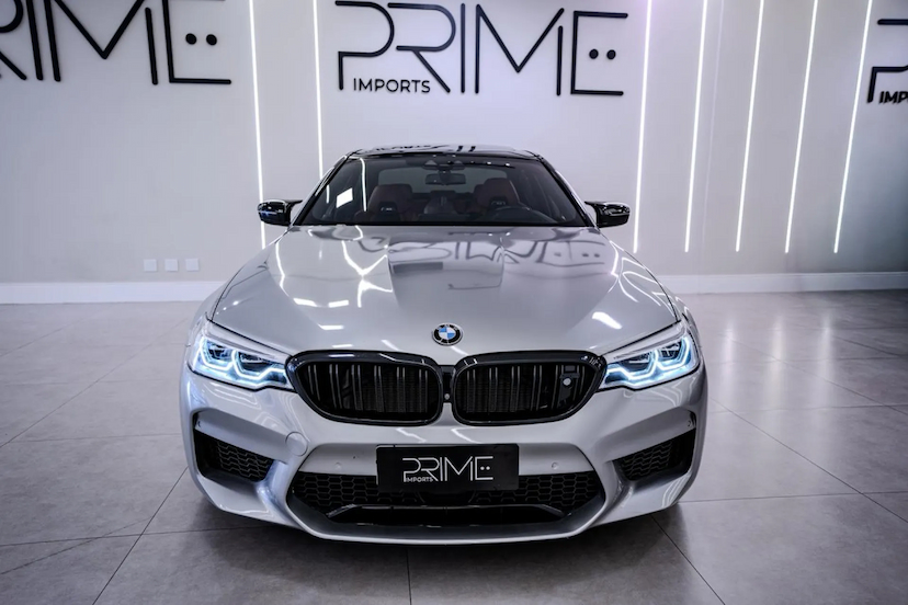 Foto do veículo BMW M5 4.4 V8 TWIN POWER M XDRIVE STEPTRONIC 2019 56.900 KM 469.900,00
