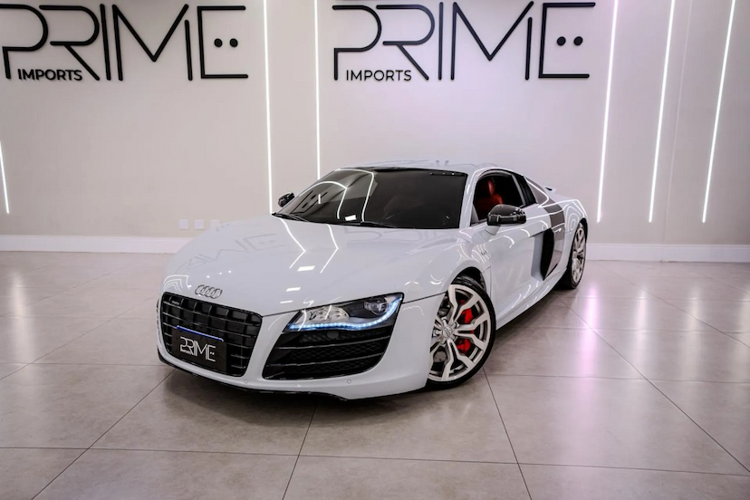 Foto do veículo AUDI R8 5.2 FSI QUATTRO V10 40V GASOLINA 2P R-TRONIC 2012 52.000 KM 664.900,00