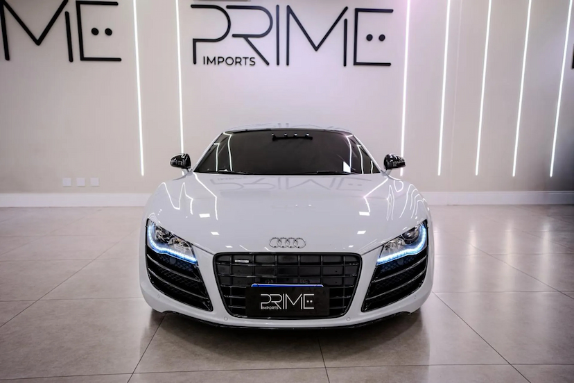 Foto do veículo AUDI R8 5.2 FSI QUATTRO V10 40V GASOLINA 2P R-TRONIC 2012 52.000 KM 664.900,00