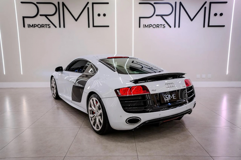 Foto do veículo AUDI R8 5.2 FSI QUATTRO V10 40V GASOLINA 2P R-TRONIC 2012 52.000 KM 664.900,00