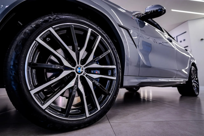 Foto do veículo BMW X6 3.0 TWINPOWER GASOLINA XDRIVE40I M SPORT AUTOMÁTICO 2026 5.900 KM 788.900,00