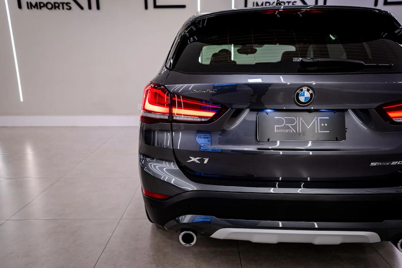 Foto do veículo BMW X1 2.0 16V TURBO ACTIVEFLEX SDRIVE20I X-LINE PLUS 4P AUTOMÁTICO 2022 33.900 KM 239.900,00