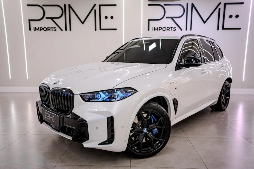 Foto do veículo BMW X5 3.0 I6 TURBO HÍBRIDO XDRIVE50E M SPORT AUTOMÁTICO 2025 27.900 KM 699.900,00