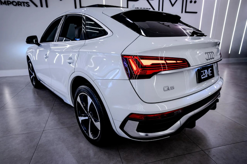 Foto do veículo AUDI Q5 2.0 45 TFSI GASOLINA SPORTBACK S LINE QUATTRO S TRONIC 2021 70.900 KM 209.900,00