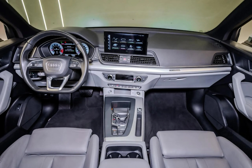 Foto do veículo AUDI Q5 2.0 45 TFSI GASOLINA SPORTBACK S LINE QUATTRO S TRONIC 2021 70.900 KM 209.900,00