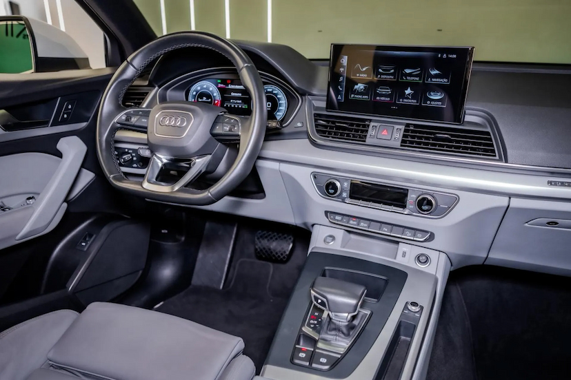 Foto do veículo AUDI Q5 2.0 45 TFSI GASOLINA SPORTBACK S LINE QUATTRO S TRONIC 2021 70.900 KM 209.900,00