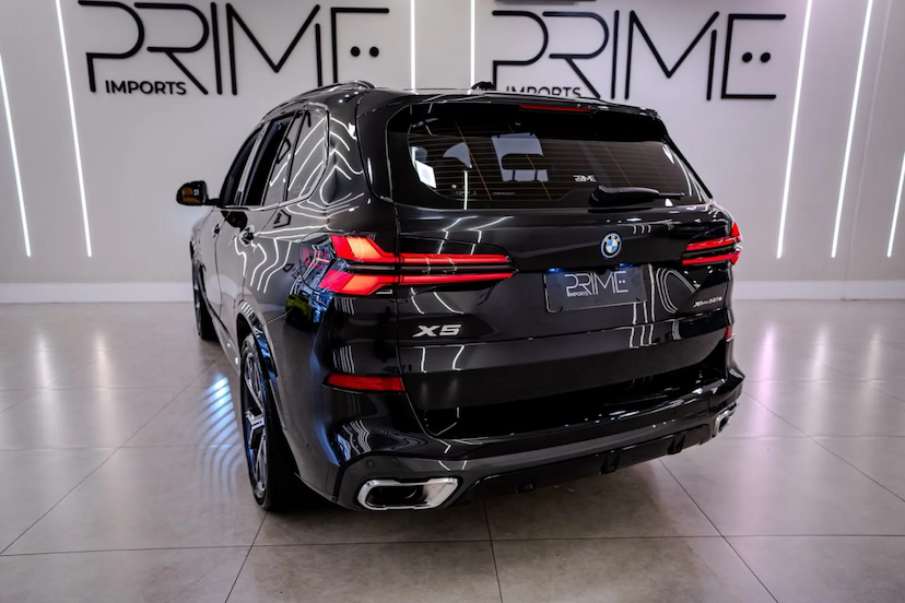 Foto do veículo BMW X5 3.0 I6 TURBO HÍBRIDO XDRIVE50E M SPORT AUTOMÁTICO 2025 19.900 KM 599.900,00