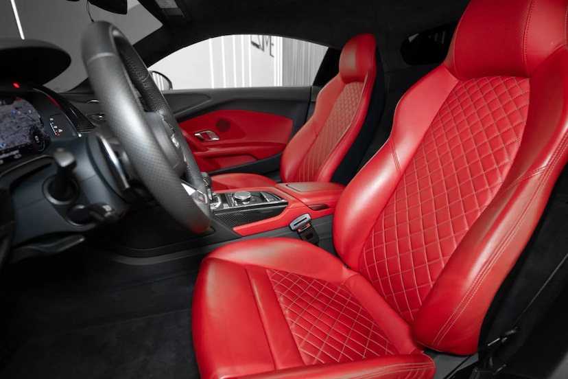 Foto do veículo AUDI R8 5.2 V10 FSI GASOLINA COUPÉ QUATTRO S TRONIC 2021 18.900 KM 1.800.000,00
