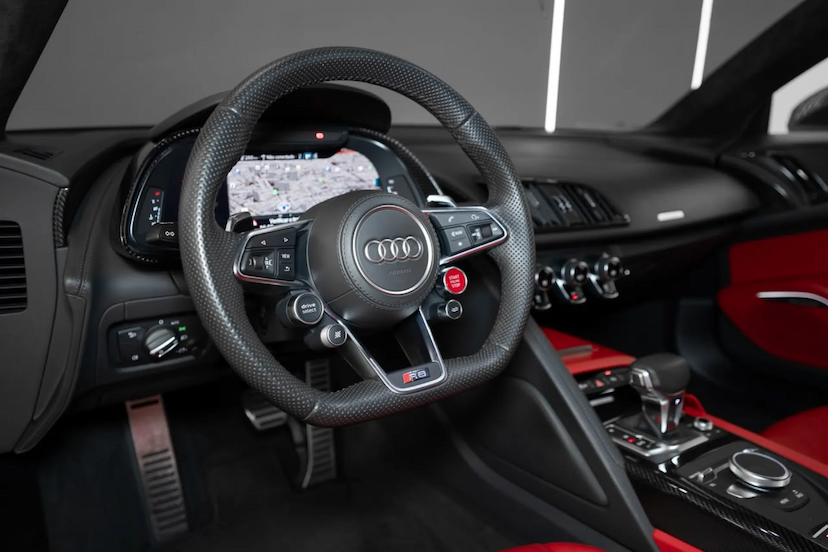 Foto do veículo AUDI R8 5.2 V10 FSI GASOLINA COUPÉ QUATTRO S TRONIC 2021 18.900 KM 1.800.000,00