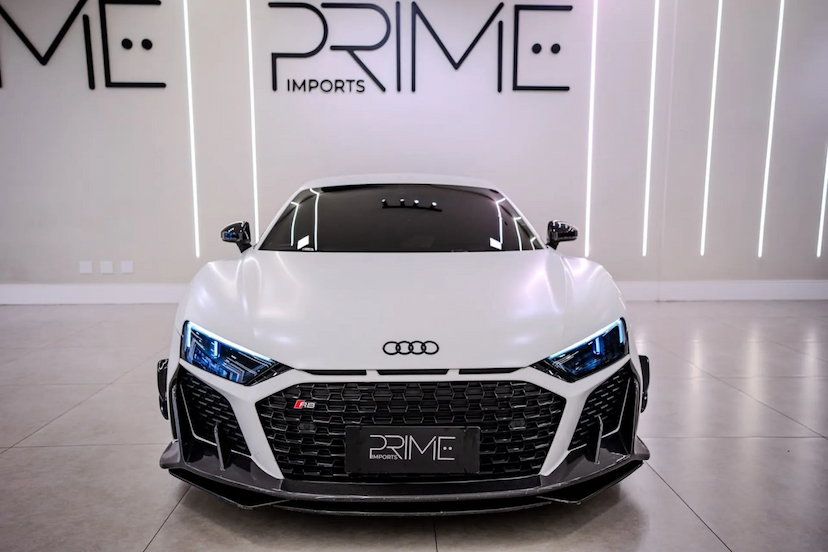 Foto do veículo AUDI R8 5.2 V10 FSI GASOLINA COUPÉ QUATTRO S TRONIC 2021 18.900 KM 1.800.000,00