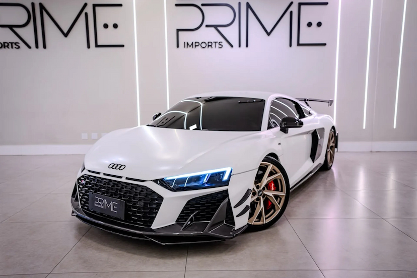 Foto do veículo AUDI R8 5.2 V10 FSI GASOLINA COUPÉ QUATTRO S TRONIC 2021 18.900 KM 1.800.000,00