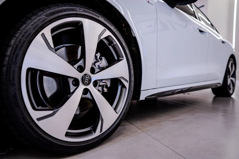 Foto do veículo AUDI A5 2.0 TFSI GASOLINA PERFORMANCE S EDITION QUATTRO S TRONIC 2025 3.900 KM R$ 418.900,00
