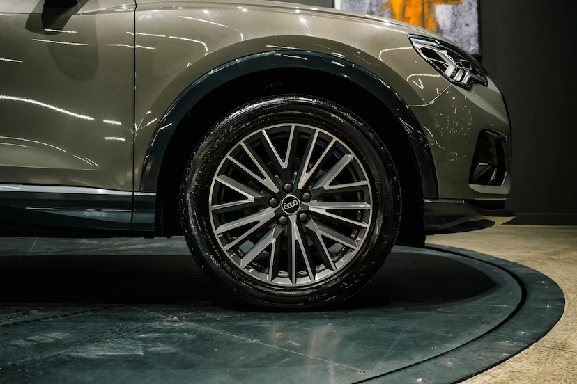 Foto do veículo AUDI Q3 1.4 35 TFSI GASOLINA BLACK S TRONIC 2021 51.095 KM 229.900,00