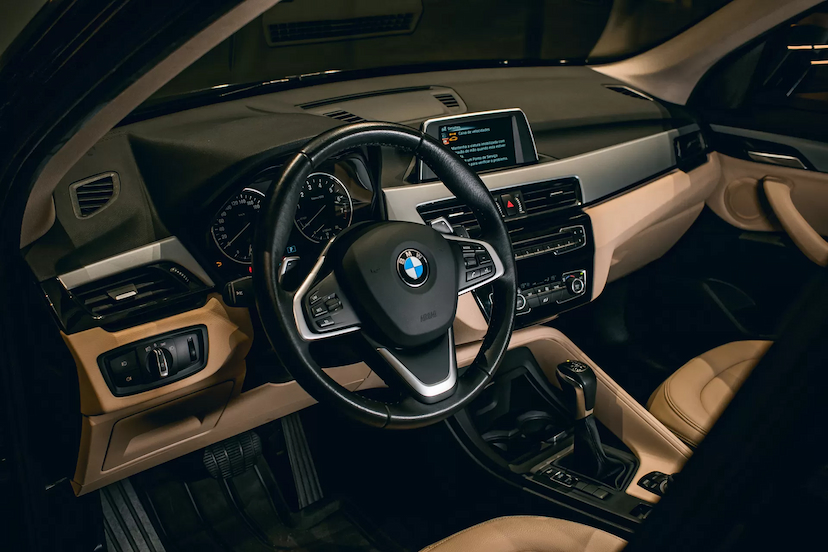 Foto do veículo BMW X1 2.0 SDRIVE20I 2016 56.696 KM 124.900,00