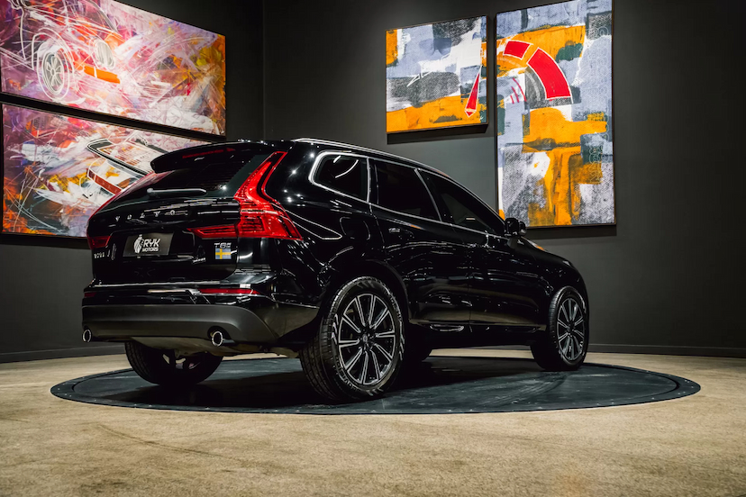 Foto do veículo VOLVO XC60 2.0 T8 HYBRID MOMENTUM AWD GEARTRONIC 2020 60.738 KM 249.900,00