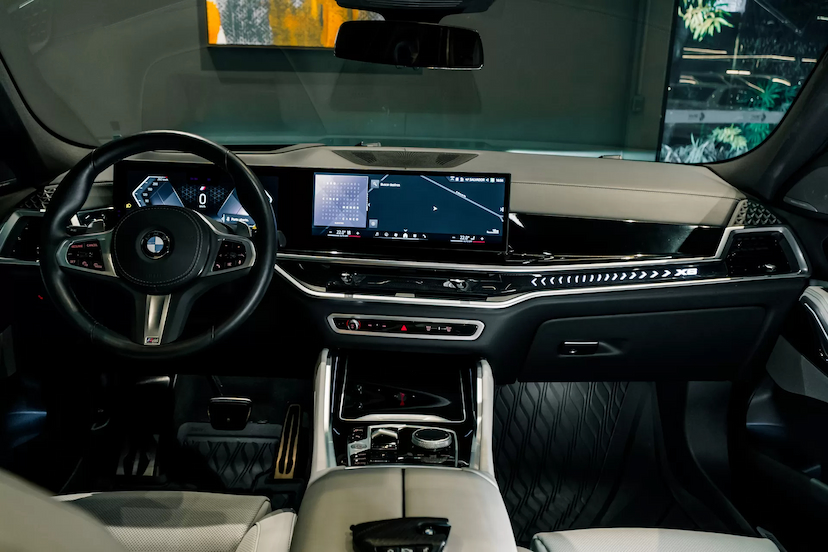 Foto do veículo BMW X6 M 3.0 TWINPOWER GASOLINA XDRIVE40I M SPORT AUTOMáTICO 2024 9.312 KM 769.900,00