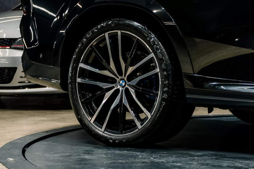 Foto do veículo BMW X6 M 3.0 TWINPOWER GASOLINA XDRIVE40I M SPORT AUTOMáTICO 2024 9.312 KM 769.900,00