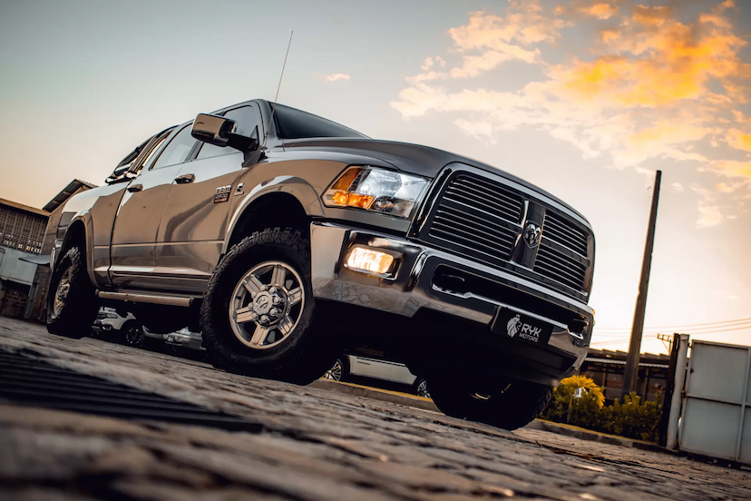 Foto do veículo RAM 2500 6.7 LARAMIE 4X4 CD I6 TURBO DIESEL 4P AUTOMÁTICO 2012 112.000 KM 209.900,00