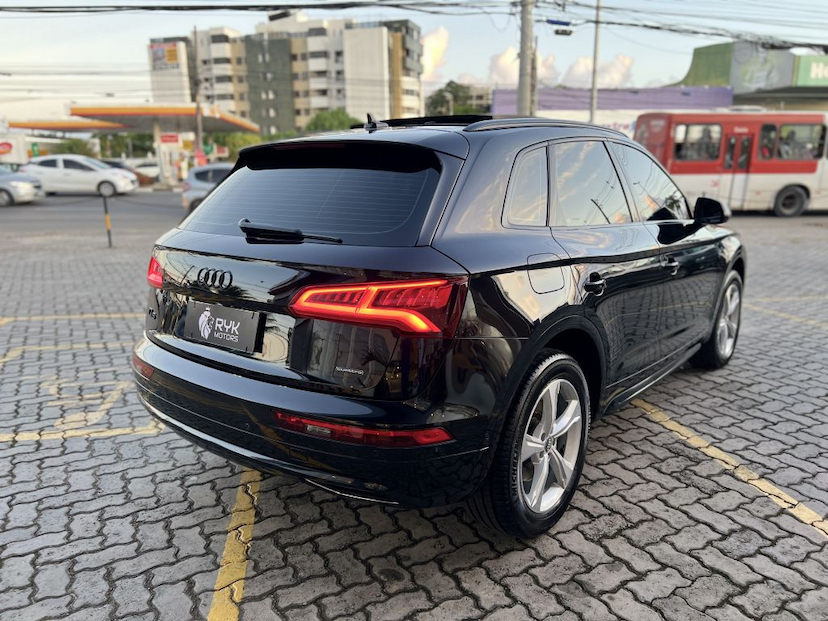 Foto do veículo AUDI Q5 PRESTIGE PLUS S TRONIC 2020 38.000 KM 304.900,00
