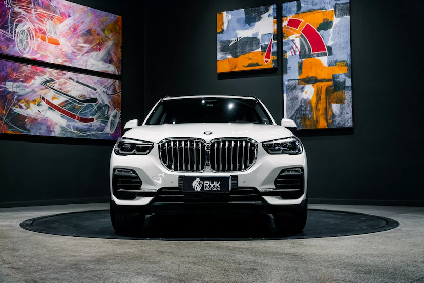 Foto do veículo BMW X5 3.0 4X4 30D I6 TURBO DIESEL 4P AUTOMÁTICO 2019 45.892 KM 378.900,00