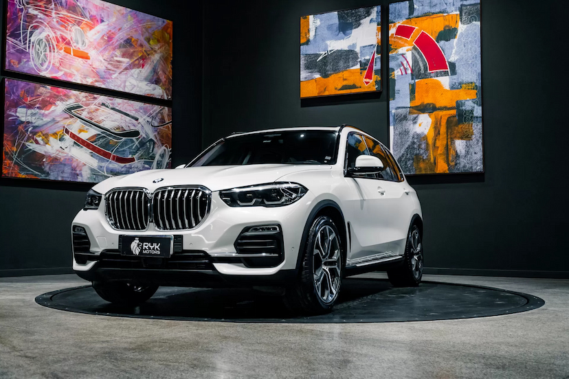 Foto do veículo BMW X5 3.0 4X4 30D I6 TURBO DIESEL 4P AUTOMÁTICO 2019 45.892 KM 378.900,00