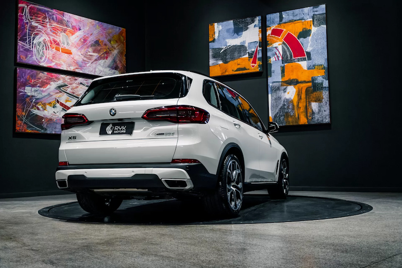 Foto do veículo BMW X5 3.0 4X4 30D I6 TURBO DIESEL 4P AUTOMÁTICO 2019 45.892 KM 378.900,00