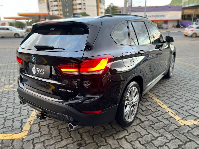 Foto do veículo BMW X1 2.0 16V TURBO ACTIVEFLEX SDRIVE20I 4P AUTOMÁTICO 2020 26.341 KM 194.900,00