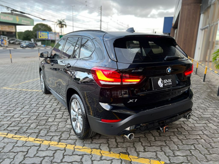 Foto do veículo BMW X1 2.0 16V TURBO ACTIVEFLEX SDRIVE20I 4P AUTOMÁTICO 2020 26.341 KM 194.900,00