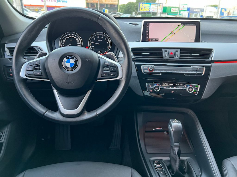 Foto do veículo BMW X1 2.0 16V TURBO ACTIVEFLEX SDRIVE20I 4P AUTOMÁTICO 2020 26.341 KM 194.900,00