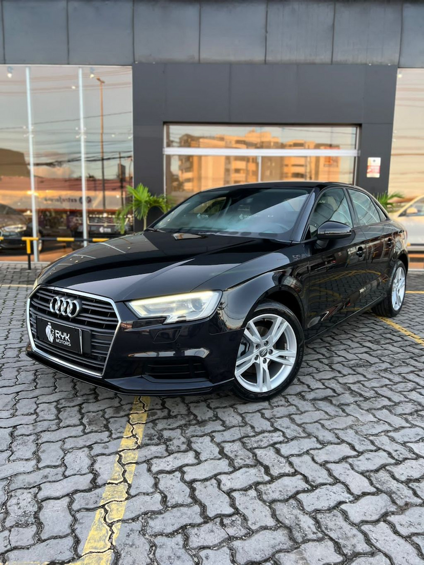 Foto do veículo AUDI A3 1.4 TFSI FLEX SEDAN PRESTIGE TIPTRONIC 2020 27.740 KM 136.900,00