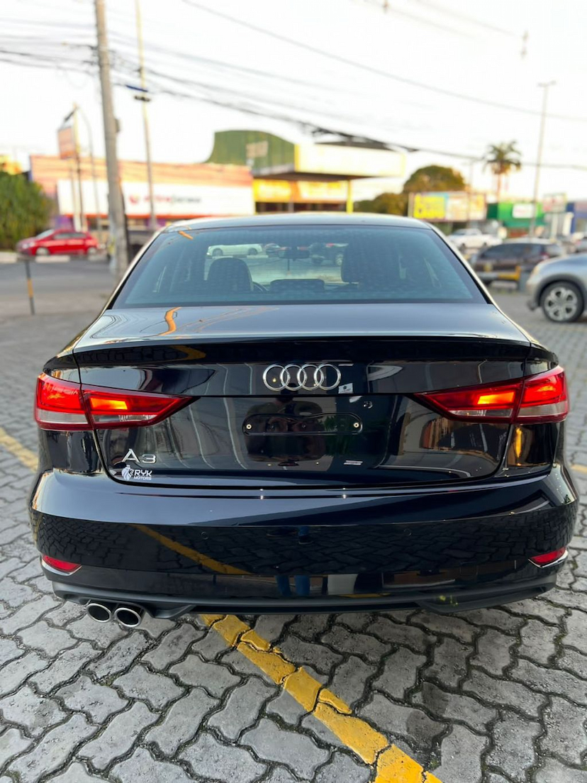 Foto do veículo AUDI A3 1.4 TFSI FLEX SEDAN PRESTIGE TIPTRONIC 2020 27.740 KM 136.900,00