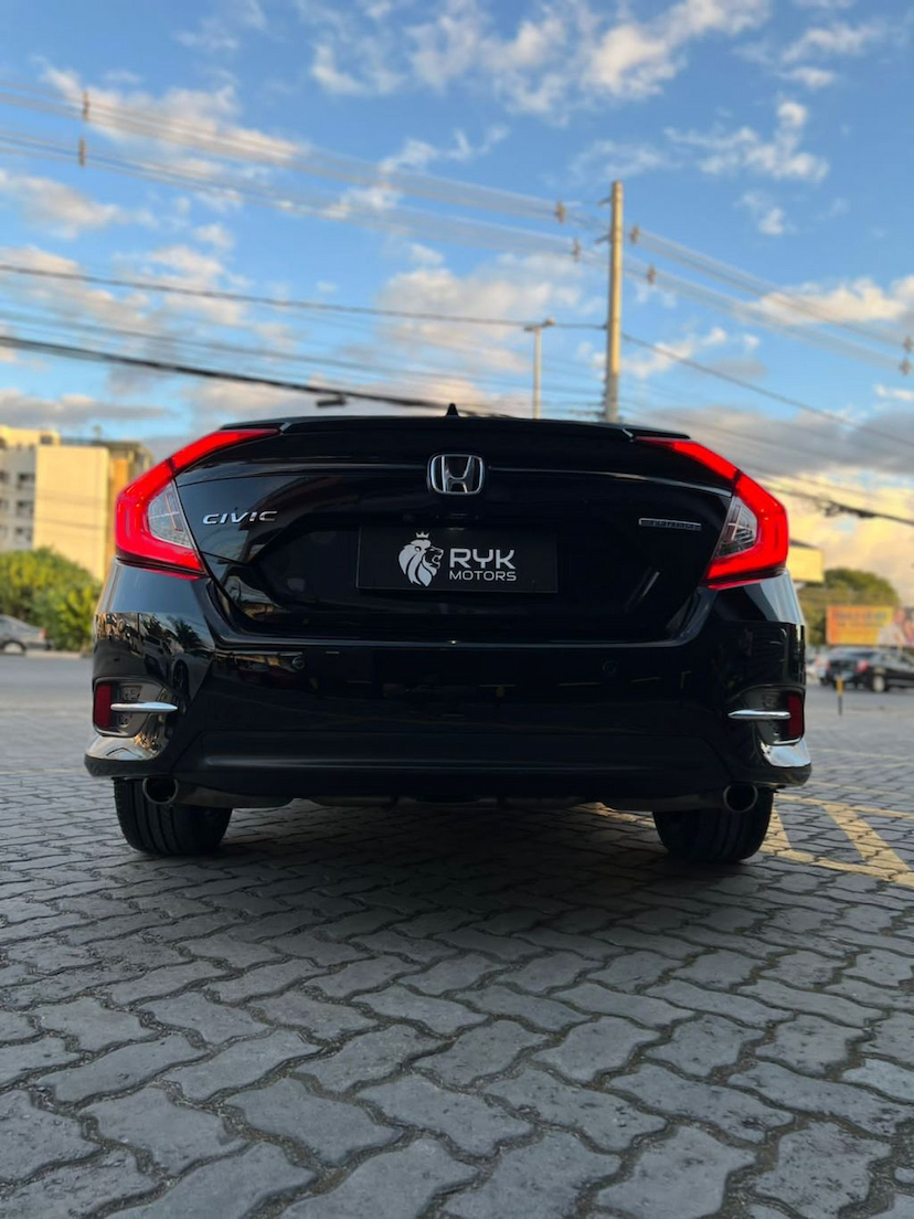 Foto do veículo HONDA CIVIC 1.5 16V TURBO GASOLINA TOURING 4P CVT 2017 53.803 KM 119.900,00