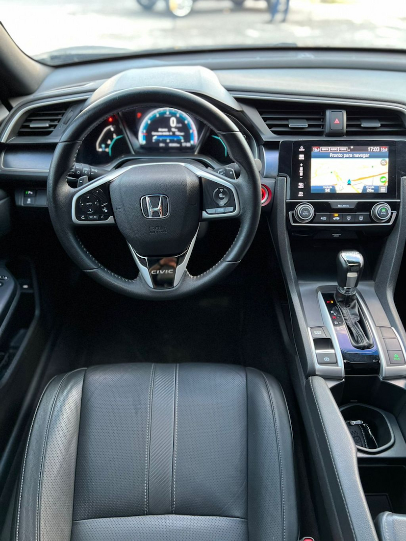 Foto do veículo HONDA CIVIC 1.5 16V TURBO GASOLINA TOURING 4P CVT 2017 53.803 KM 119.900,00
