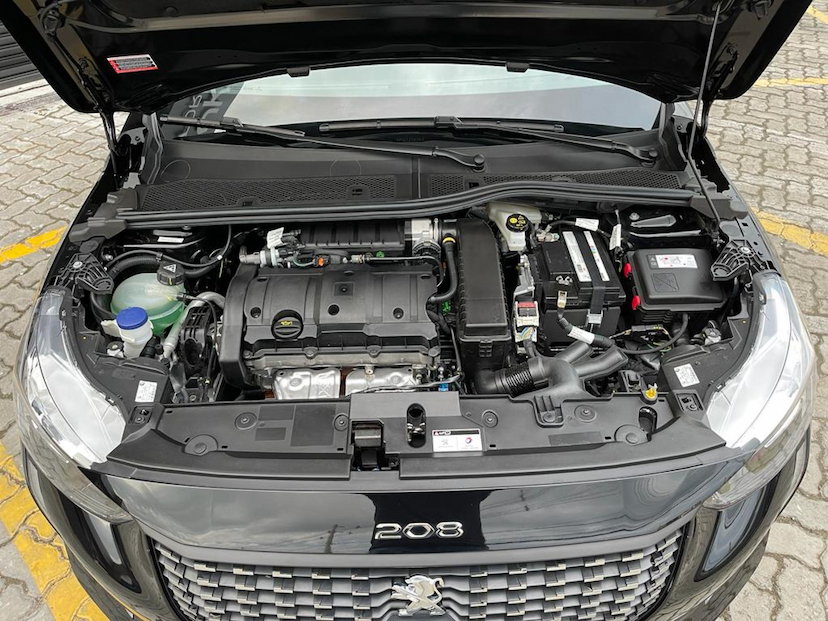 Foto do veículo PEUGEOT 208 1.6 ACTIVE AT 16V FLEX 4P 2023 845 KM 90.900,00