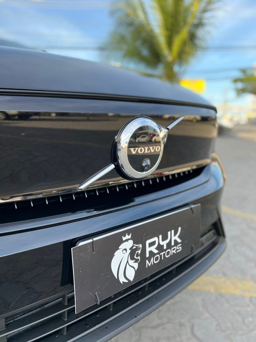 Foto do veículo VOLVO C40 P8 RECHARGE PURE ELECTRIC AWD 2023 252 KM 409.900,00