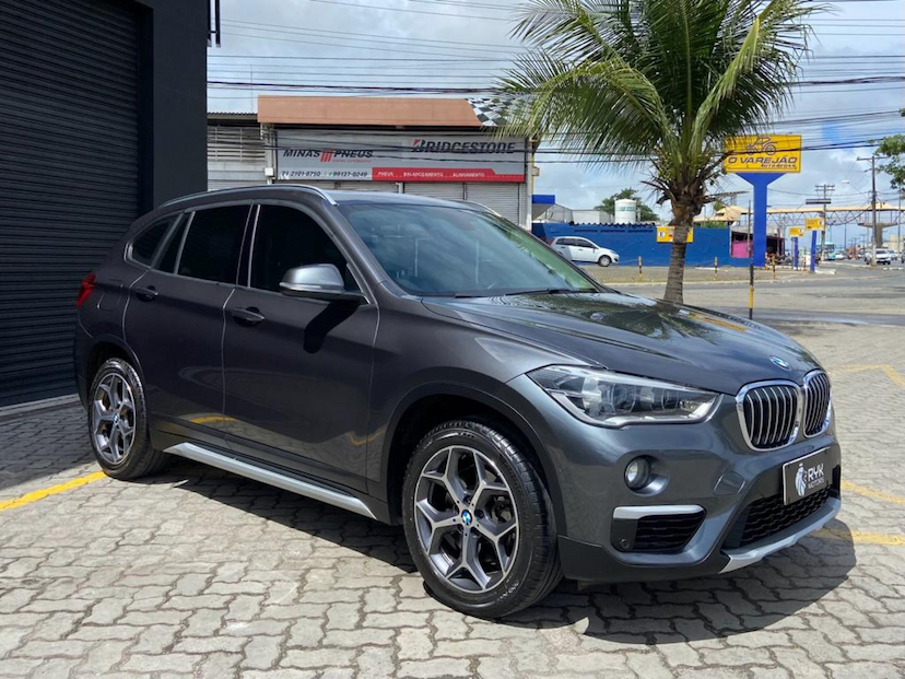 Foto do veículo BMW X1 2.0 16V TURBO ACTIVEFLEX SDRIVE20I X-LINE 4P AUTO 2019 65.245 KM 175.900,00