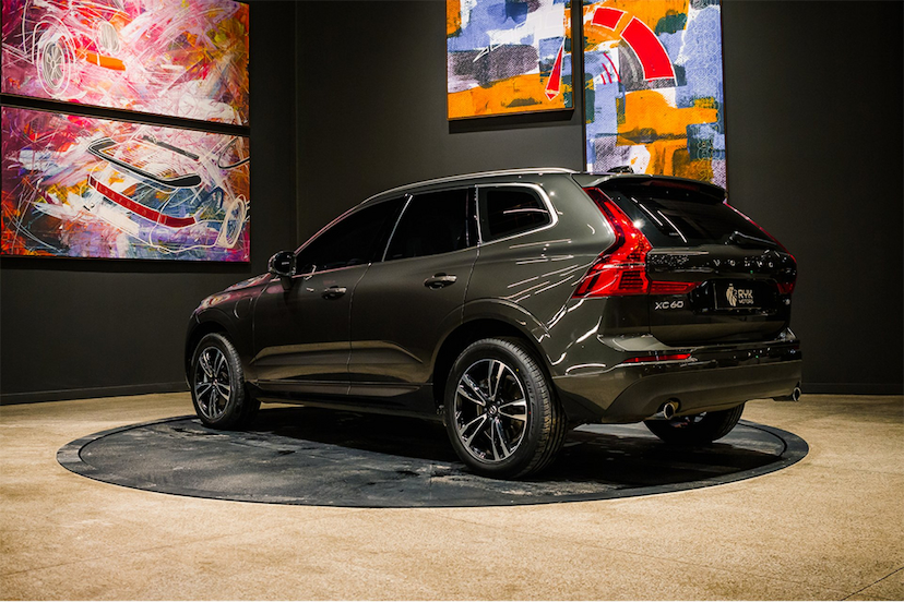Foto do veículo VOLVO XC60 2.0 T8 HYBRID MOMENTUM AWD GEARTRONIC 2020 45.471 KM 259.900,00