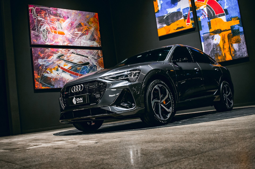 Foto do veículo AUDI E-TRON AUDI E-TRON SPORTBACK PERFORMANCE 2021 33.543 KM 399.900,00