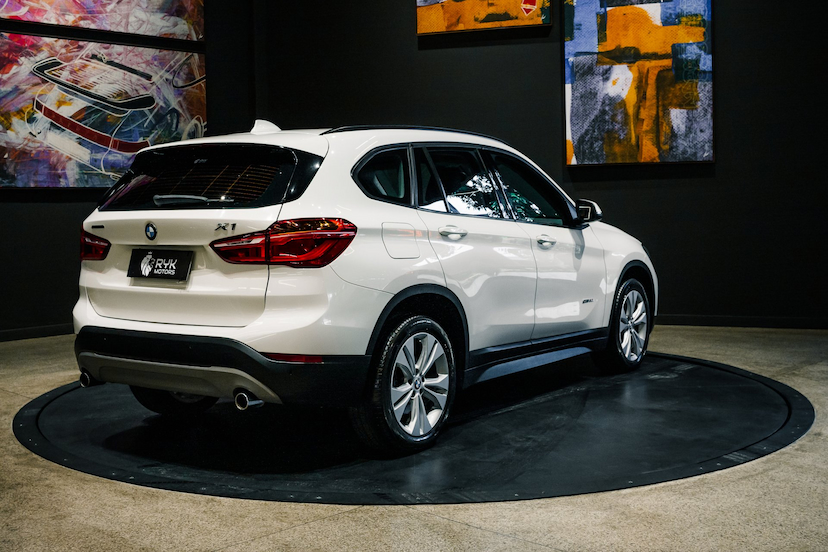 Foto do veículo BMW X1 2.0 16V TURBO ACTIVEFLEX SDRIVE20I GP 4P AUTOMÁTIC 2017 76.000 KM 115.900,00