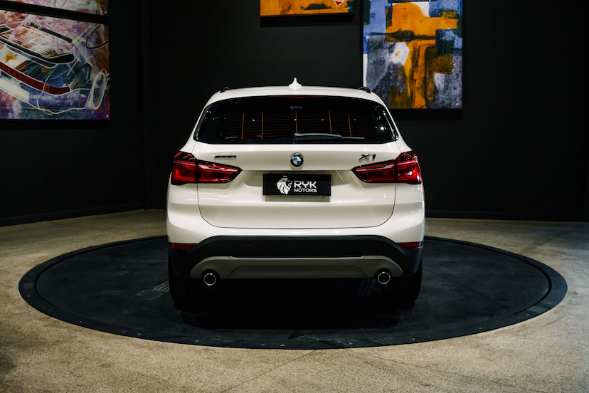 Foto do veículo BMW X1 2.0 16V TURBO ACTIVEFLEX SDRIVE20I GP 4P AUTOMÁTIC 2017 76.000 KM 115.900,00