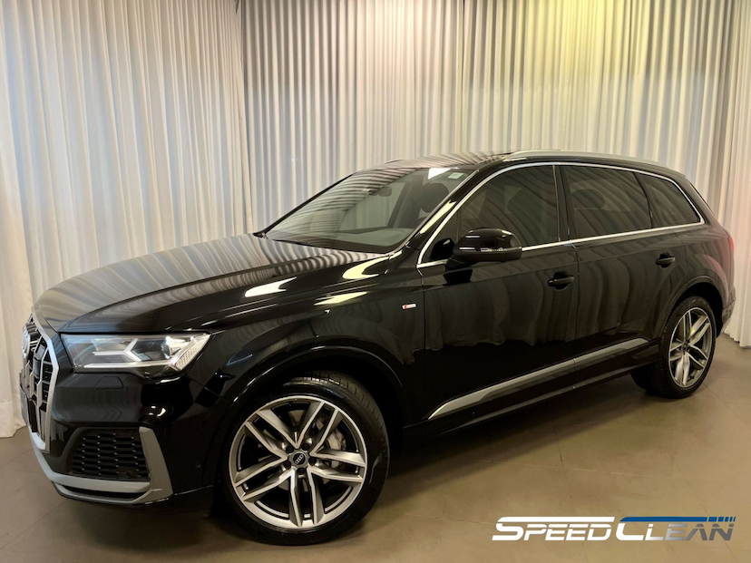 Foto do veículo AUDI Q7 S-LINE 2021 24.699 KM 459.900,00
