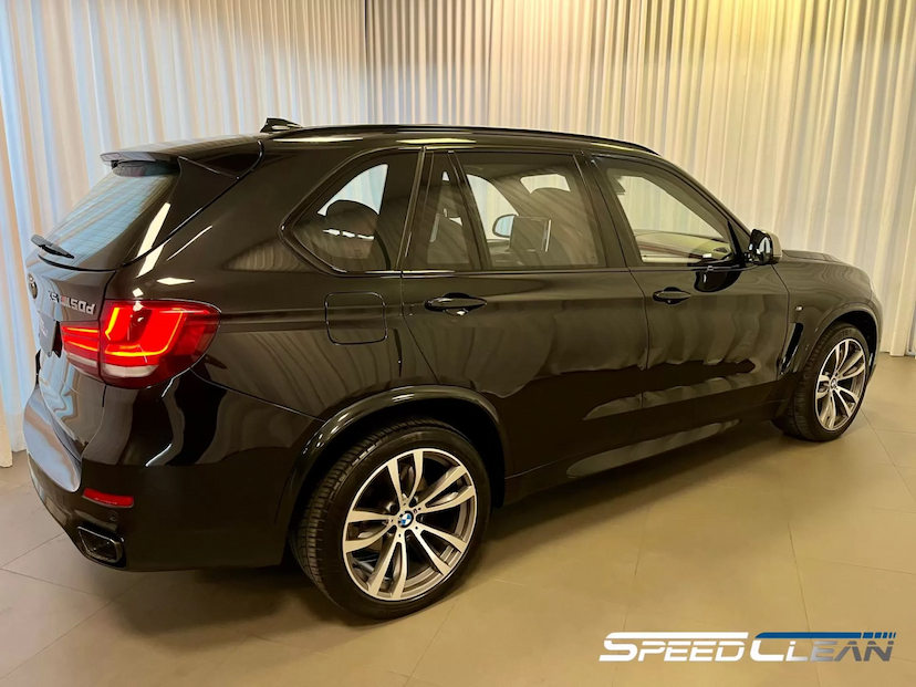 Foto do veículo BMW X5 M50D 2015 85.700 KM 239.900,00