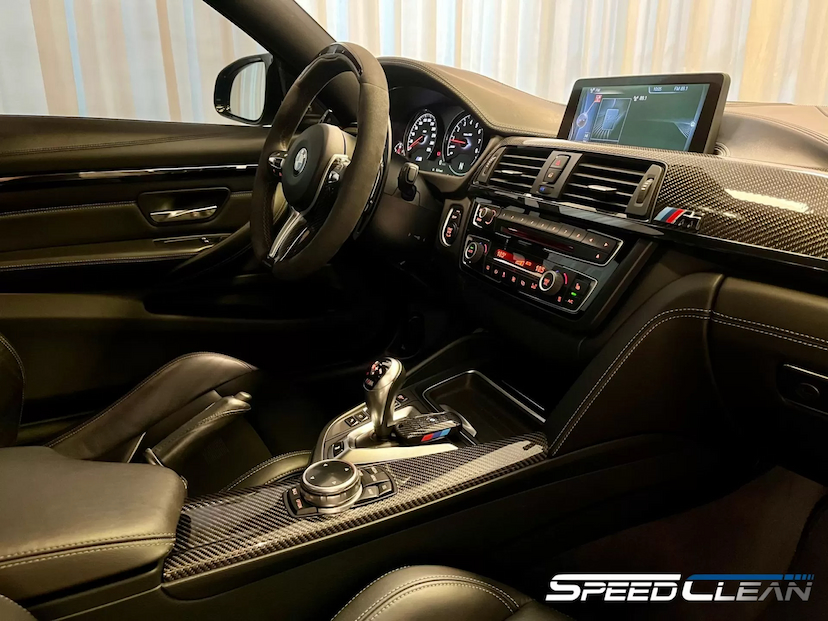 Foto do veículo BMW M4 COUPé 2015 39.055 KM 334.900,00