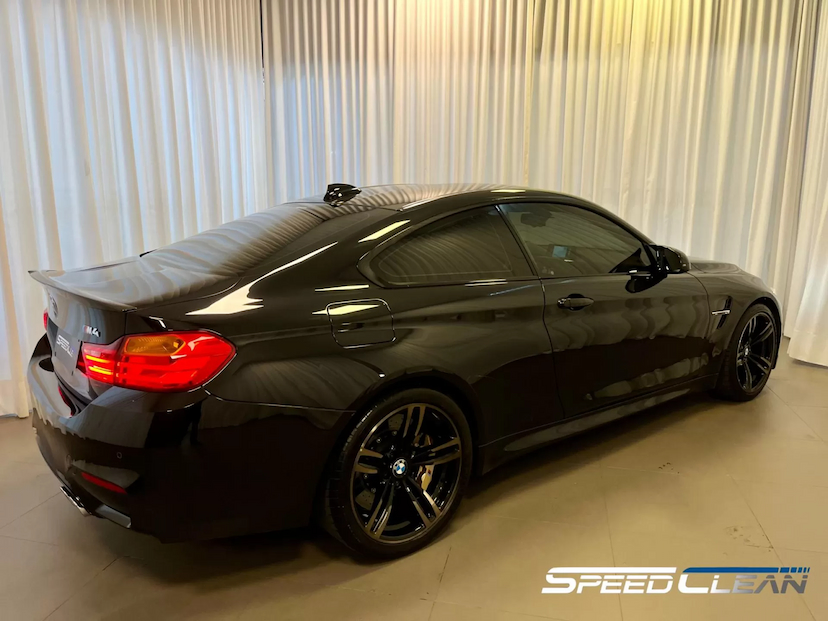 Foto do veículo BMW M4 COUPé 2015 39.055 KM 334.900,00